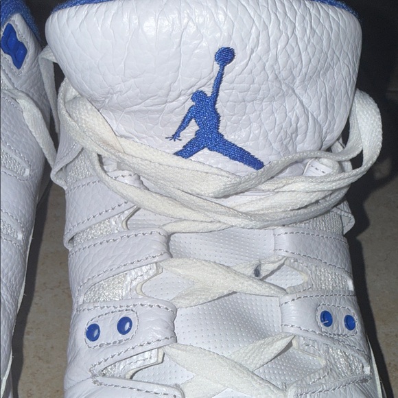 Nike White and Blue Men's Sneakers - Picture 8 of 11